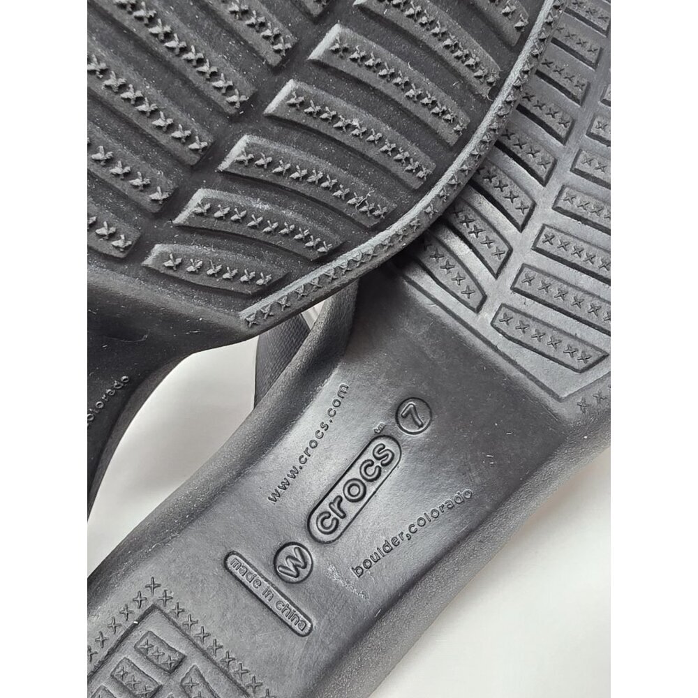 Crocs Madeira Sandals Womens Sz 7 Black Gray Double Strap Wedge Rubber Comfort - Picture 9 of 10